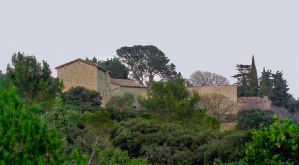 Mas viticole Domaine de Baubiac avant transformation en gîtes Hérault