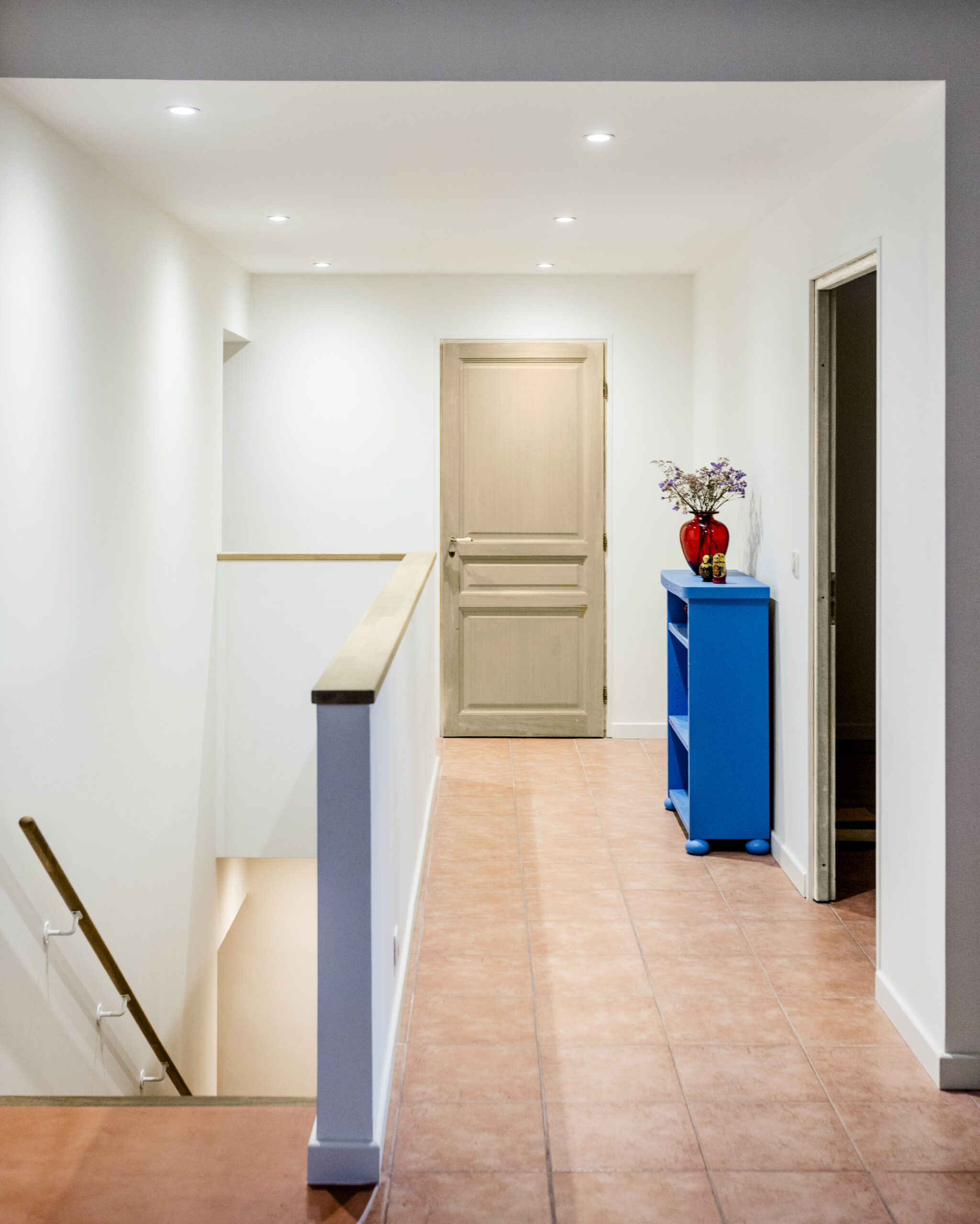 renovation-mas-etage-apres-palier-carrelage-herault-03