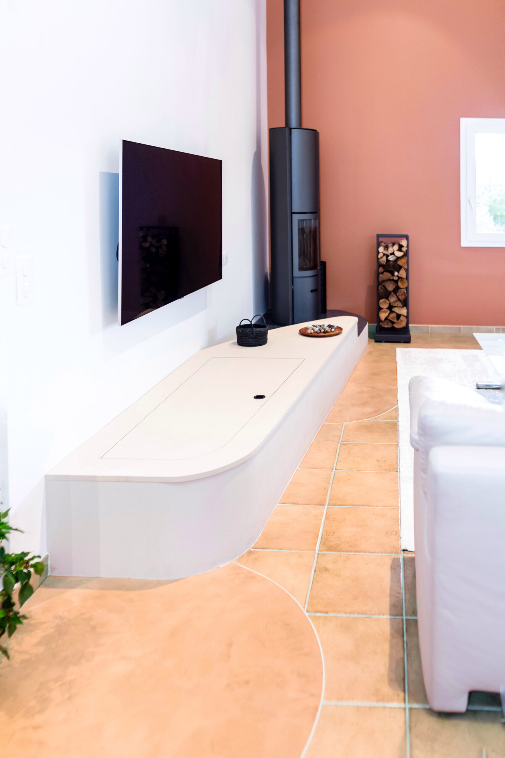 renovation-mas-sejour-apres-meuble-tv-poele-stuv-herault-03