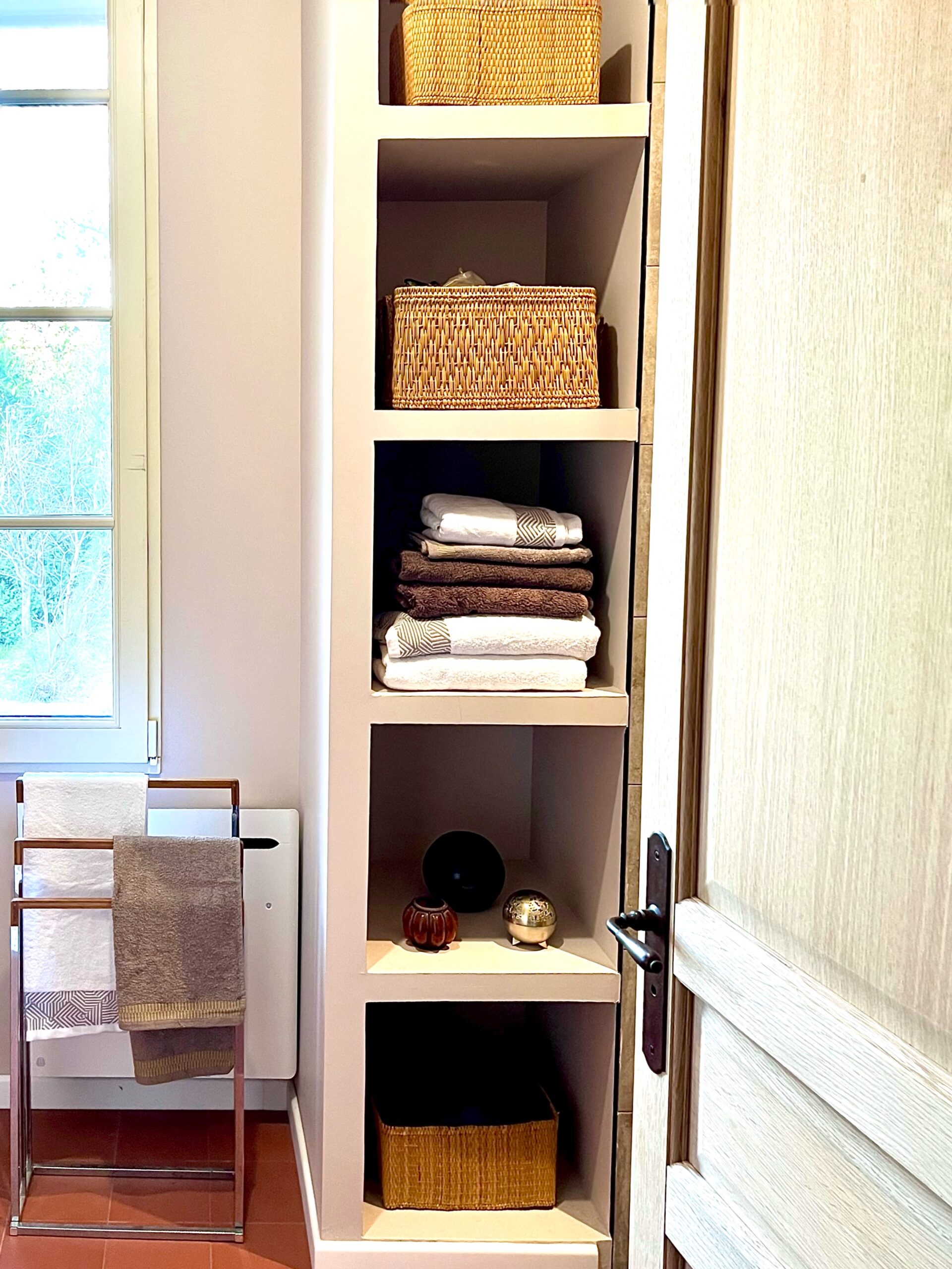 salle-bain-etagere-BA13-montpeyroux-03