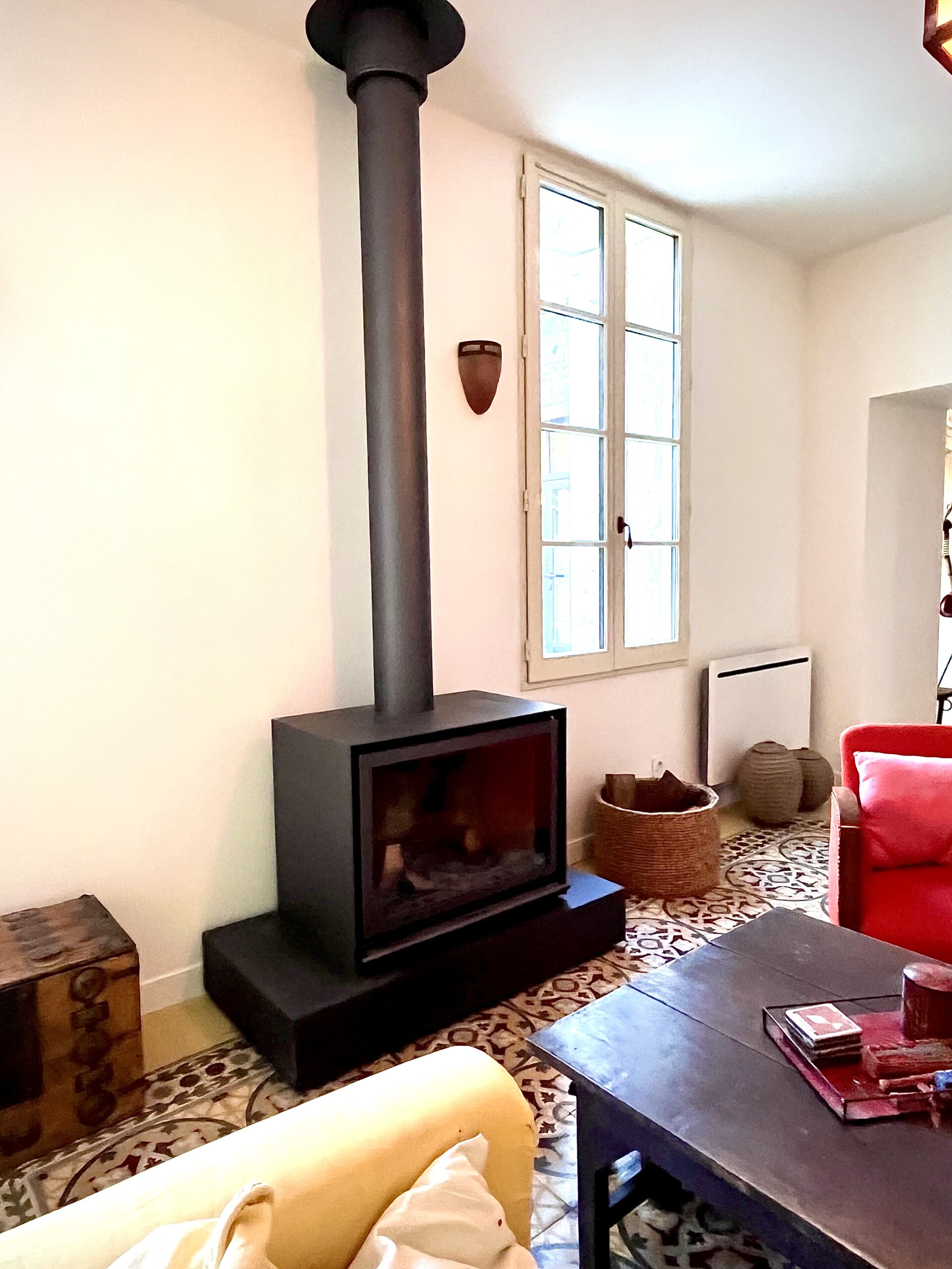 salon-poele-stuv-montpeyroux-9