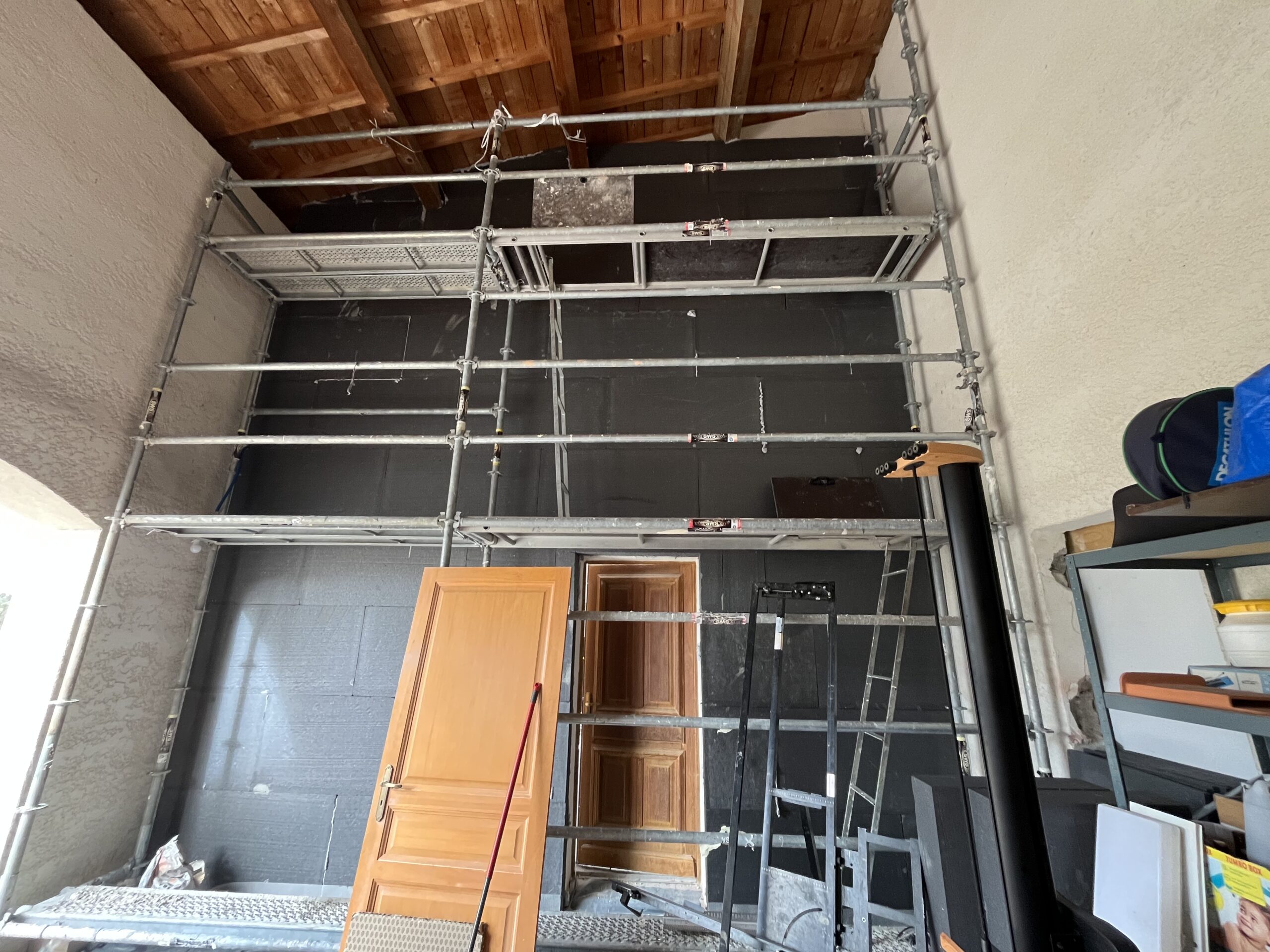 Travaux isolation thermique extérieure sur mas héraultais