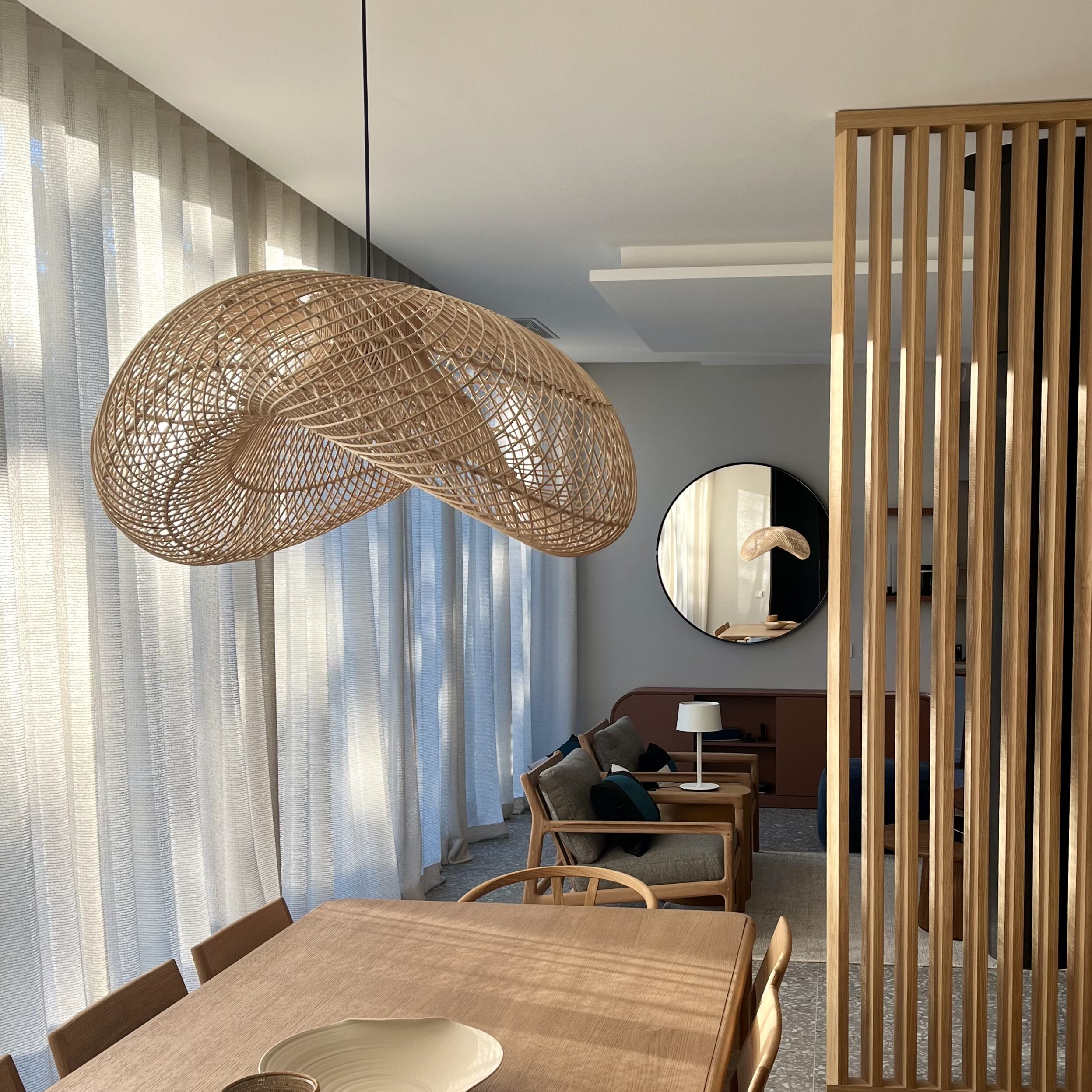 villa-zephyr-salle-manger-suspension-osier-matin-grimaud-31