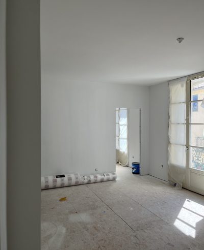 travaux-etage-plancher-fenetre-peinture -montpeyroux